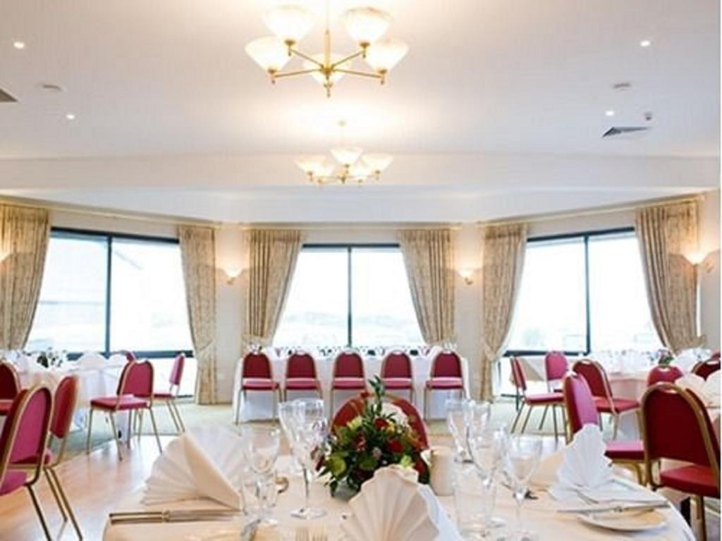 Malin Court Hotel And Restaurant 艾尔 外观 照片