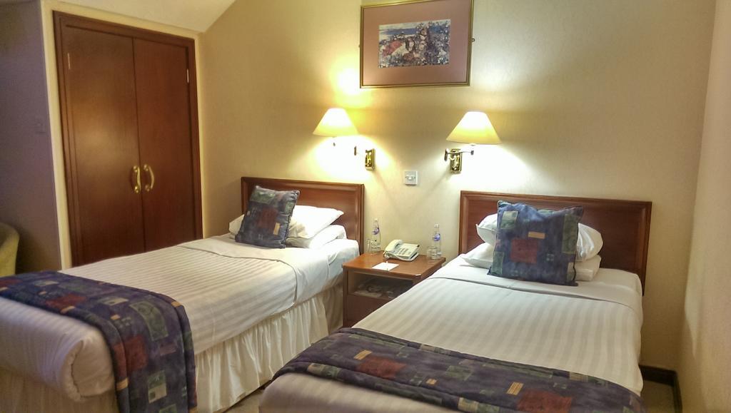 Malin Court Hotel And Restaurant 艾尔 客房 照片